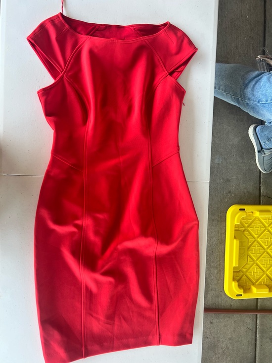 Maggy London Dresses & Skirts - Maggy London Vibrant Red Dress